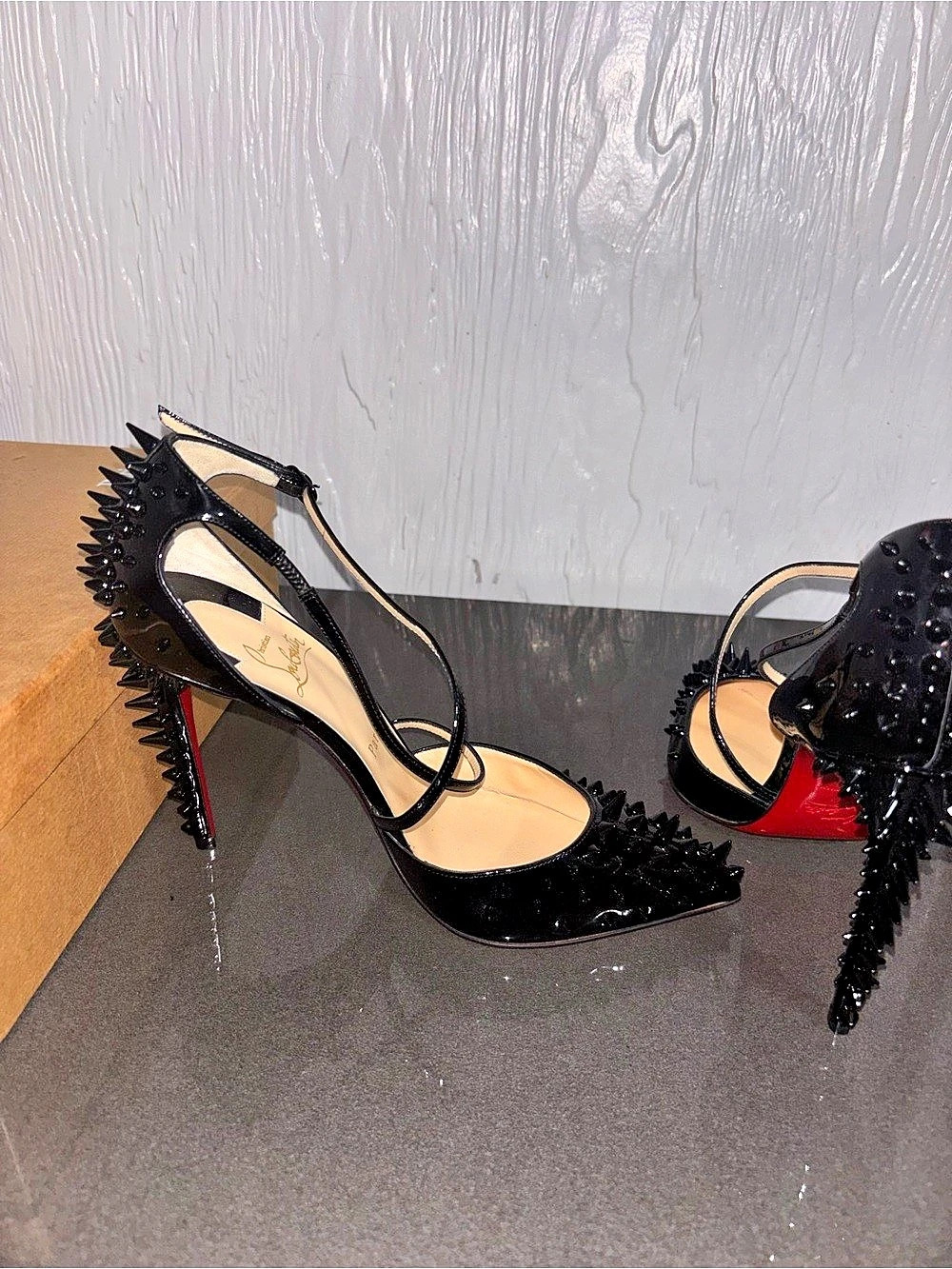 Christian Louboutin Goldocross Spiked Heels SZ. 39 - Picture 5 of 9